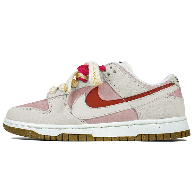 Nike Dunk Low SE