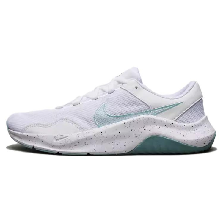 Nike Legend Essential 3