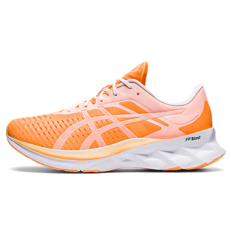 Asics Novablast