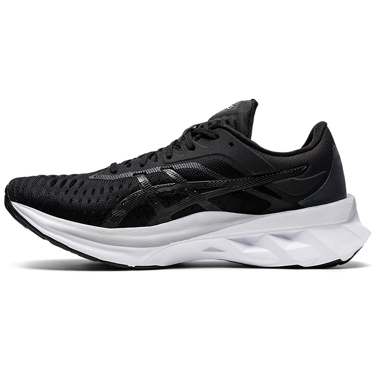 Asics Novablast