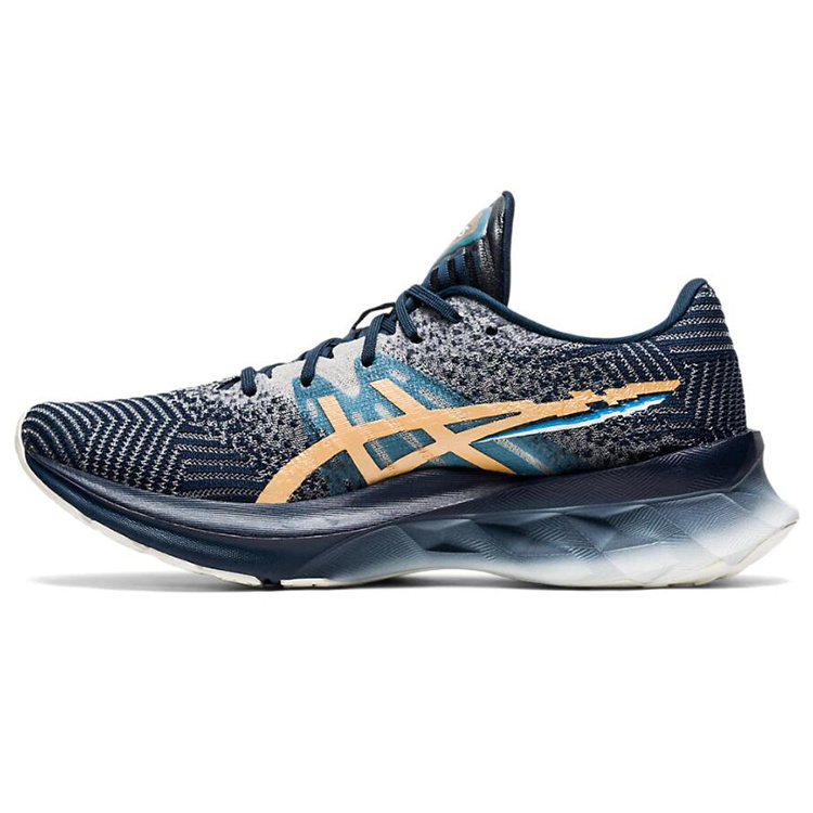 Asics Novablast