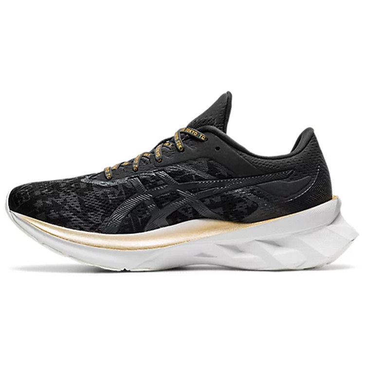 Asics Novablast